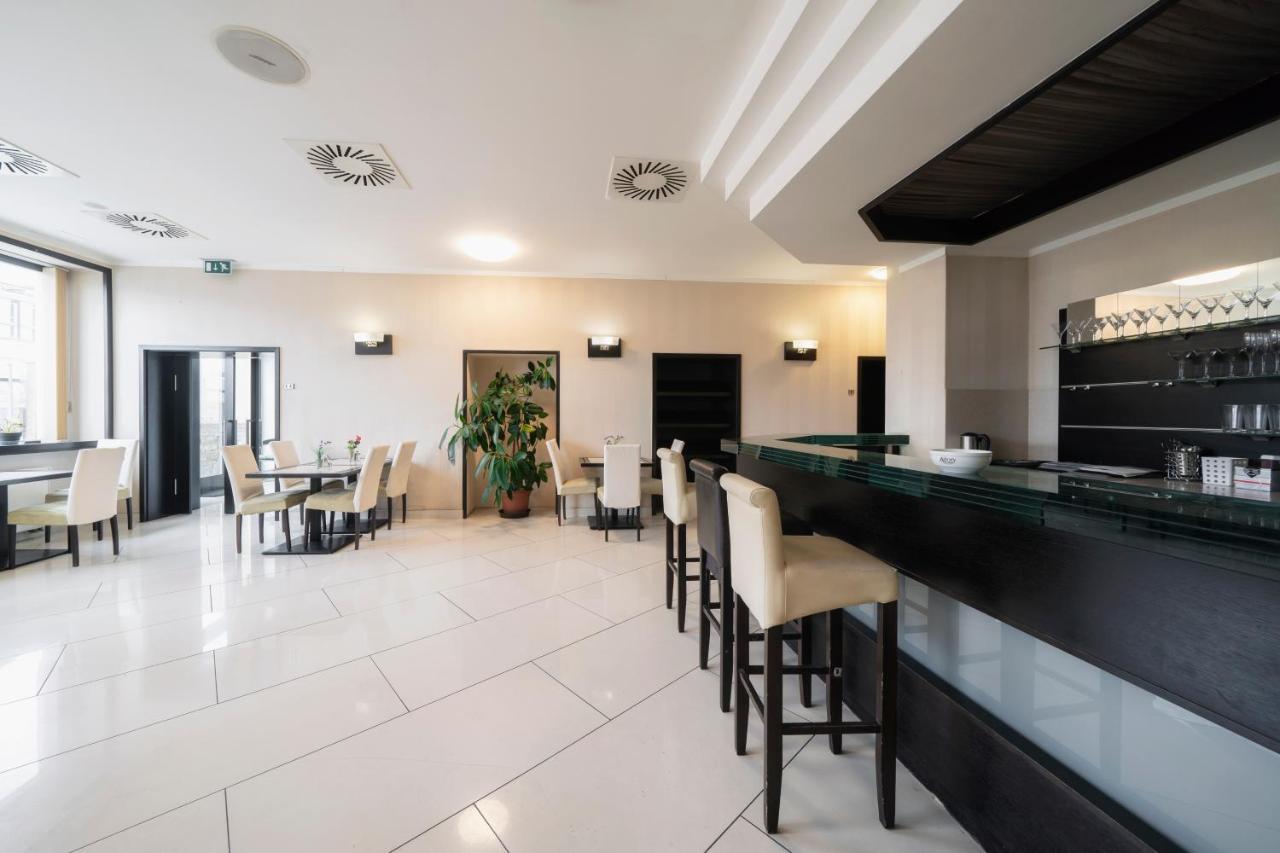Hotel Astory Plzeň Buitenkant foto
