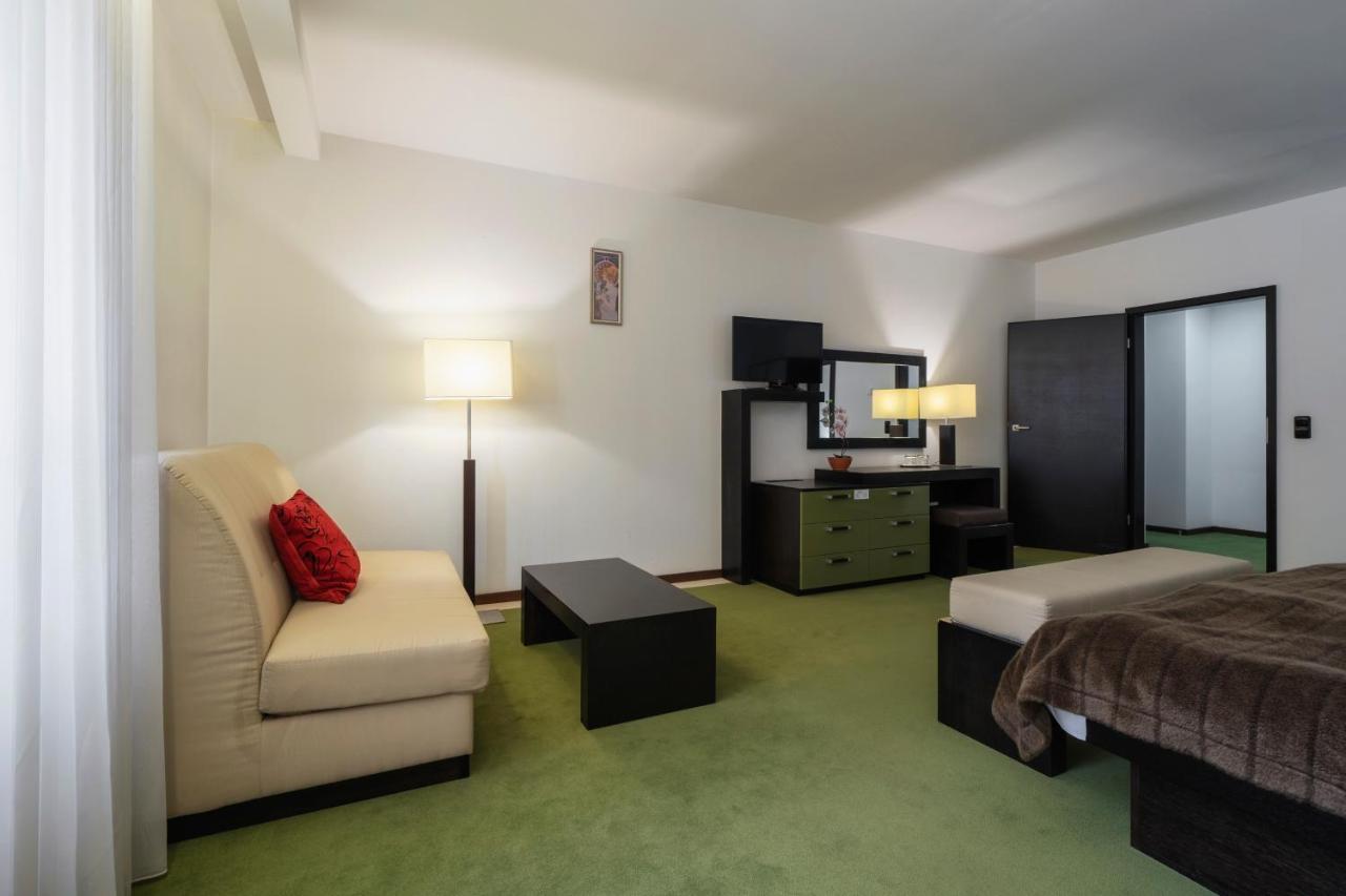 Hotel Astory Plzeň Buitenkant foto