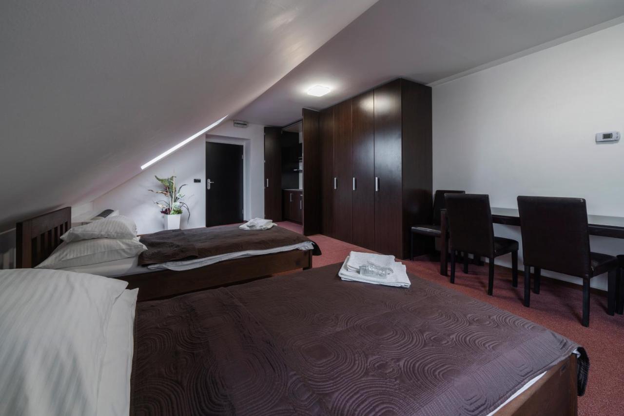 Hotel Astory Plzeň Buitenkant foto