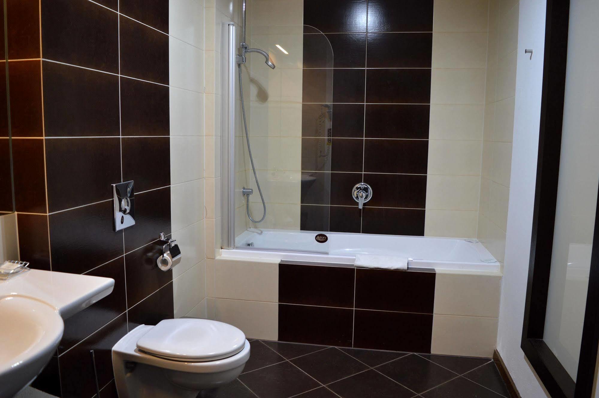 Hotel Astory Plzeň Buitenkant foto